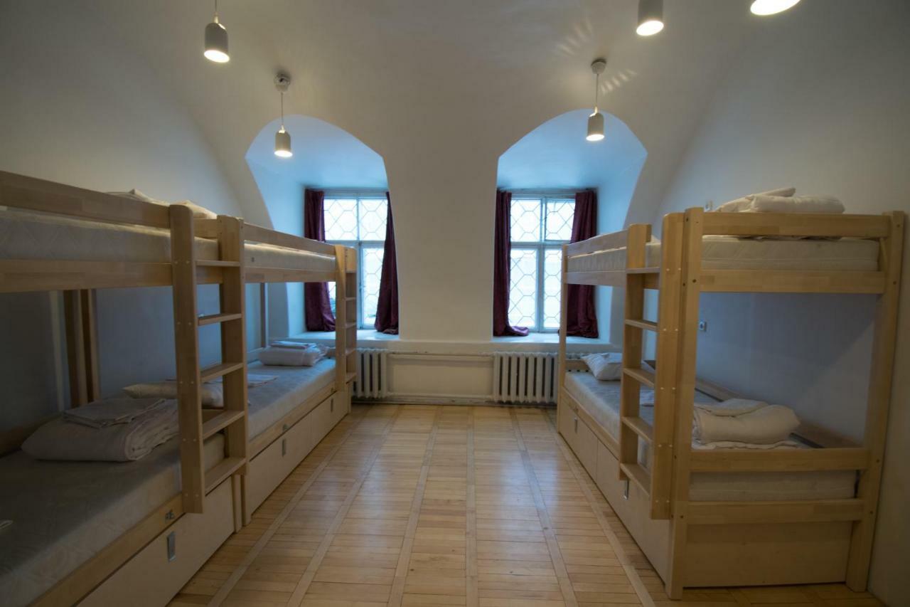 The Monks Bunk Hostel & Bar تالين المظهر الخارجي الصورة