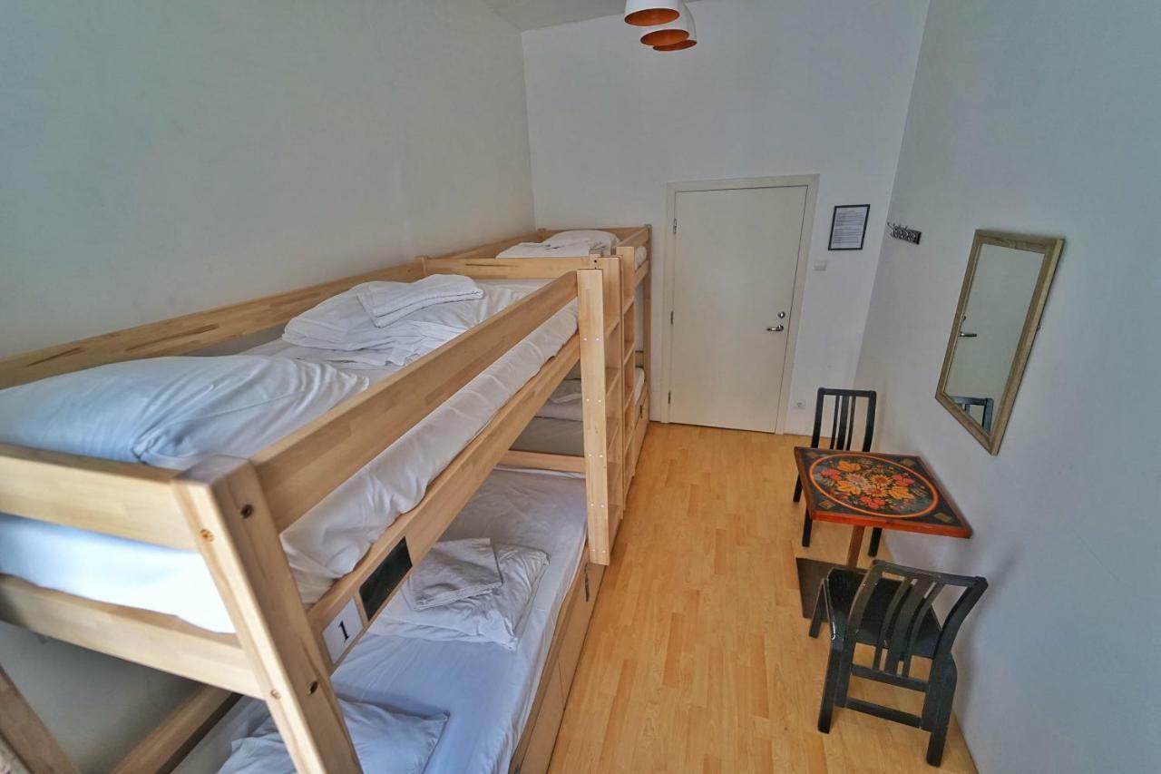 The Monks Bunk Hostel & Bar تالين المظهر الخارجي الصورة