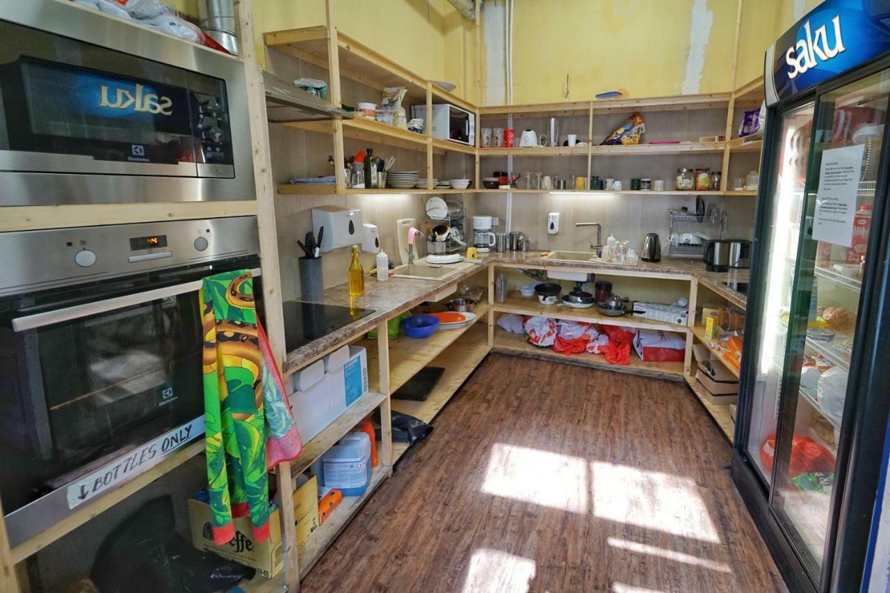 The Monks Bunk Hostel & Bar تالين المظهر الخارجي الصورة