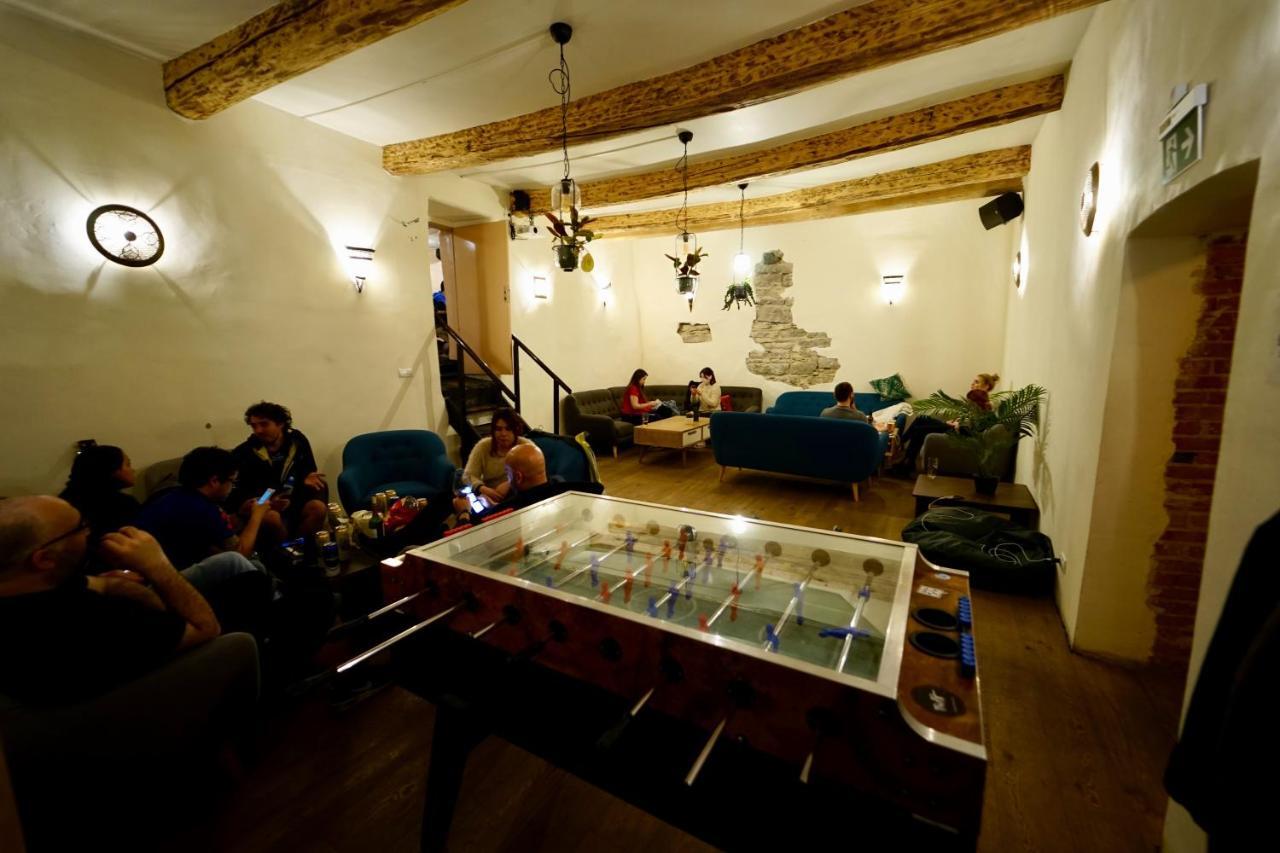 The Monks Bunk Hostel & Bar تالين المظهر الخارجي الصورة